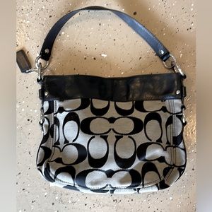 Coach Signature Zoe Hobo bag with extra shoulder strap